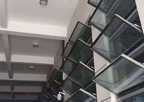 广东东莞体育馆-消防联动排烟窗